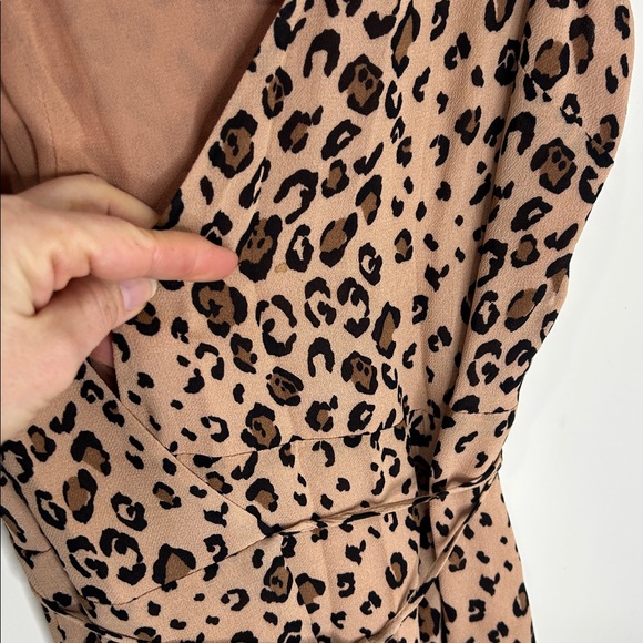 REFORMATION Feline Leopard Animal Print V-Neck Wrap Mini Dress Size XS - Picture 11 of 16
